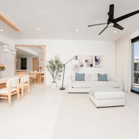 Coyote Tower 201 | Luxury Condo Walk to Marina - Image 1