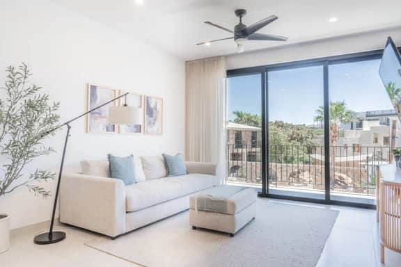 Coyote Tower 201 | Luxury Condo Walk to Marina - Image 4